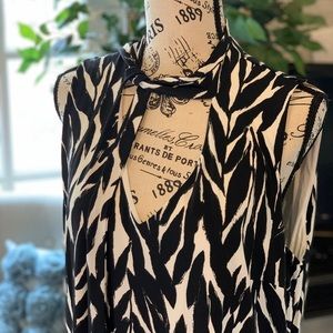 WHBM NWT Black and White Stretch Ruffle Dress XL